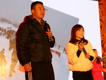 金猴闹春显青春活力，感恩十年扬理想风帆